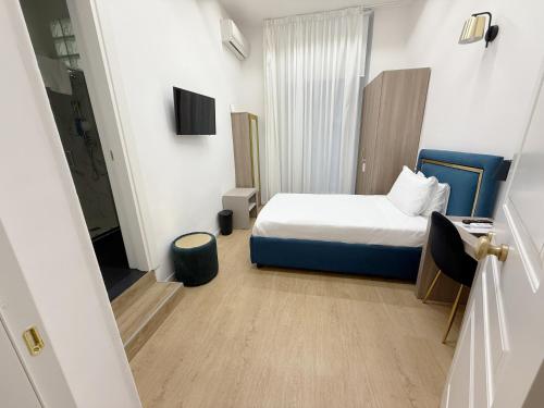 Cavour Luxury Rooms - image 12