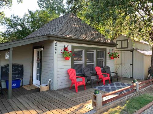 Private Backyard Firepit Hammock BBQ Grill in Tuolumne (CA)