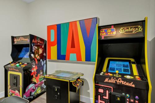 The Bear's Den Resort Orlando – Orlando, FL
