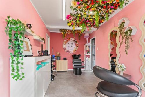 West Harbour Modern Loft Studio with Iconic Skyline in West Harbour