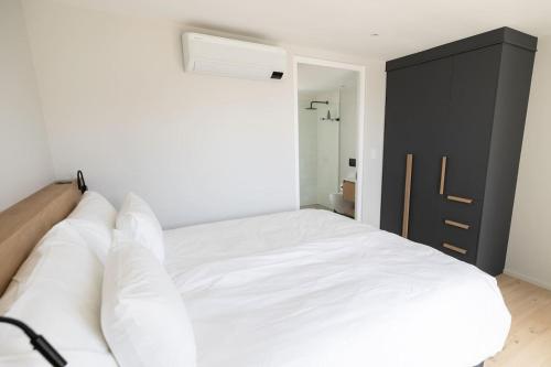 Ocean 9 Beachfront Residence - image 10