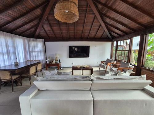 House 200 meters from Manguinhos beach in Vila Luiza
