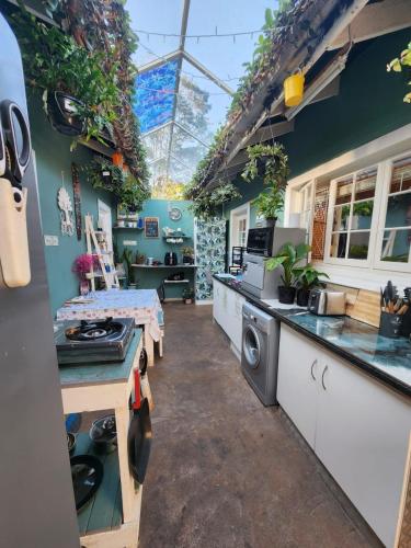 Kitchen, Maple Tree Manor in Pinetown