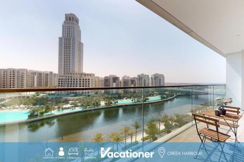 Vacationer Holiday Homes I 2 Bedroom l Creek Views in Dubai Creek Harbour, Dubaï