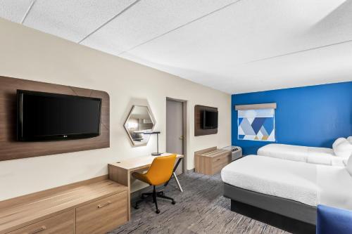 Holiday Inn Express Hotel & Suites Charleston-Southridge By IHG