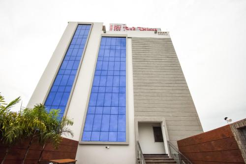 Hotel O Red Velvet Premium