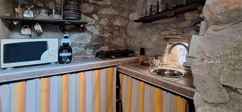 مطبخ, Sailor Nest - Casetta carsica Aurisina in Santa Croce