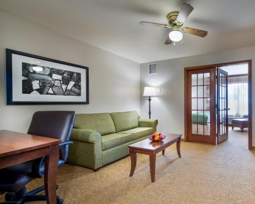 Country Inn & Suites by Radisson, Greeley, CO