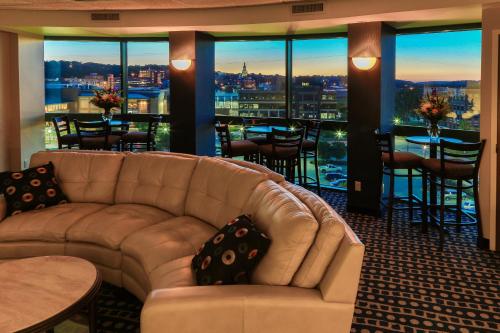 設施, 格蘭德港口度假村 (Grand Harbor Resort) in 杜布克 (IA)