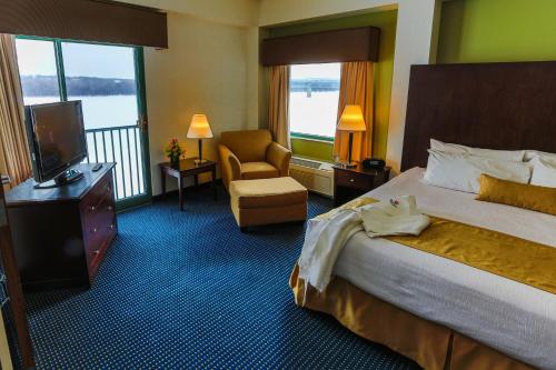 Grand Harbor Resort