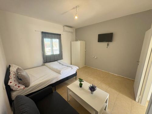 חוף הזהב in Kiryat Yam