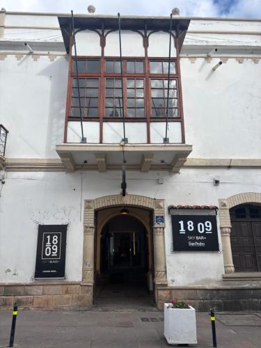 Distrito Hostal Y Gatro bar