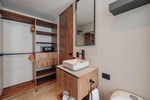 Kiin Living- Child-free coliving, Medellín (foto 3)