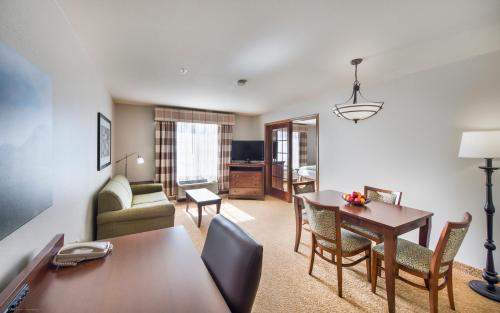 Country Inn & Suites by Radisson, Greeley, CO