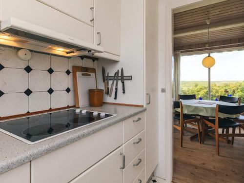 Iekārtas, 6 person holiday home in Lundby in Svinovester