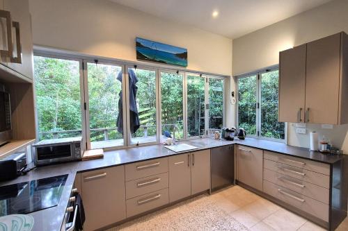 beach bush retreat at Leigh in Leigh