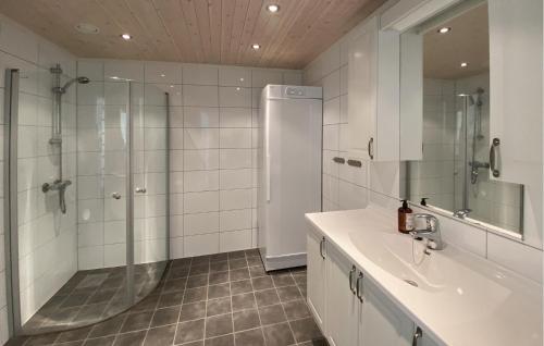 Vannas istaba, 3 Bedroom Cozy Home In Sjusjøen in Sjusjoen