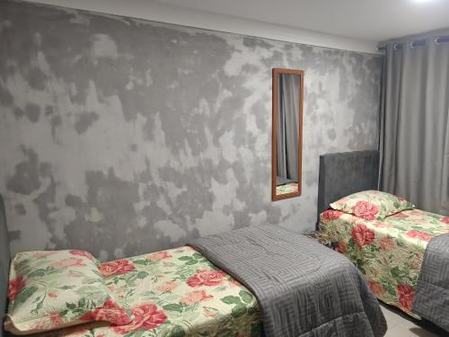 1 twin bed