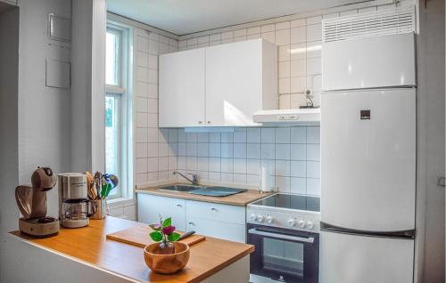 Küche, Nice Apartment In Storfors With Wifi in Storfors