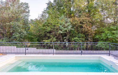 Peldbaseins, Amazing Home In Kastav With Outdoor Swimming Pool in Sroki