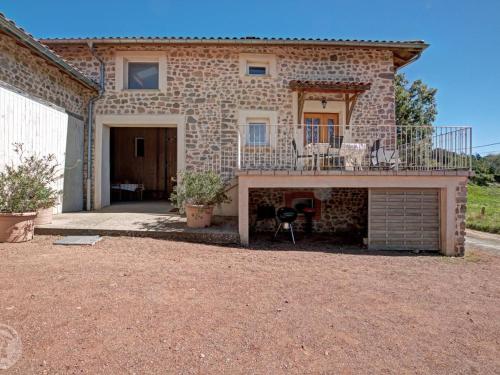 Grand Gîte 6 Chambres avec Cheminée, Animaux Acceptés, Campagne Lyon-Roanne - FR-1-496-65 - Chirassimont
