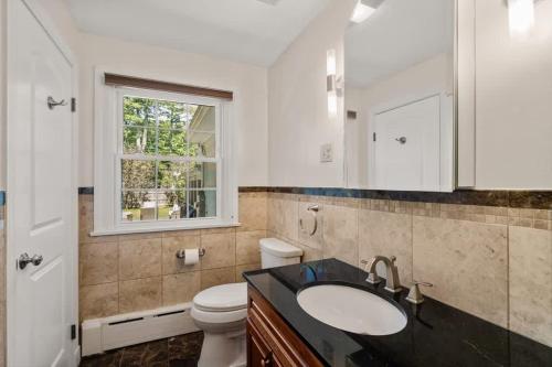 Spacious Home in Framingham MA in ฟรามิงแฮม (MA)