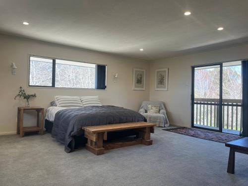 Tipapa Deer Park - Spacious Rural lodge Sleeps 22 in Hurunui