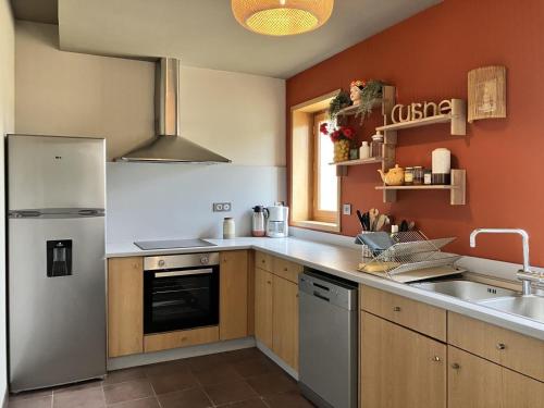 Gîte spacieux à Montbeugny, 14 pers., animaux acceptés - FR-1-489-593 (Gite spacieux a Montbeugny, 14 pers., animaux acceptes - FR-1-489-593) in Neuilly-le-Réal