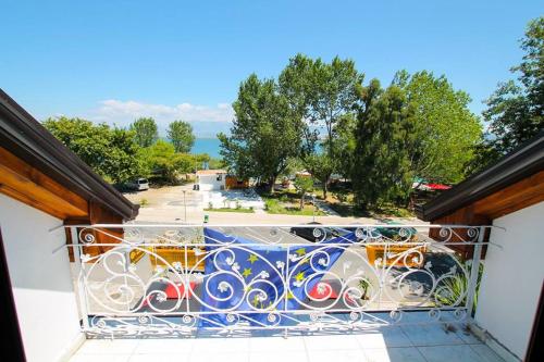 Shkodra Lake KM Zero
