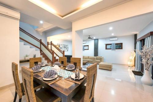 5 Reviews Huge Savings Best Locale In Seminyak - image 5