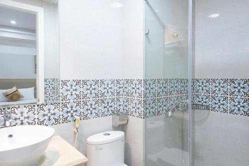 Ha Long Cozy Hotel - 샤워실