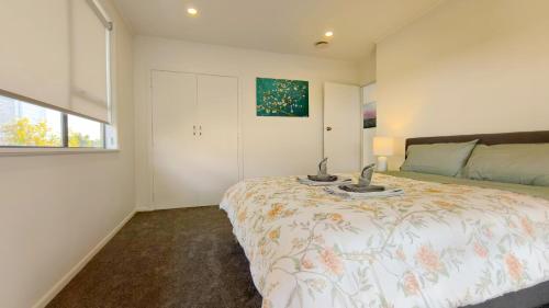 Cozy 3-Bed Home with Backyard near LynnMall, Auckland (Foto 7)