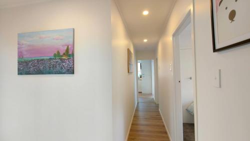 Cozy 3-Bed Home with Backyard near LynnMall, Auckland (Foto 8)