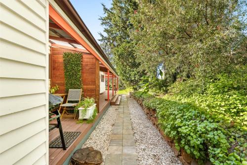 A szálláshely kívülről, Central Tilba Overnight Retreat ! King Bed, Ensuite, Pet-Friendly in Central Tilba