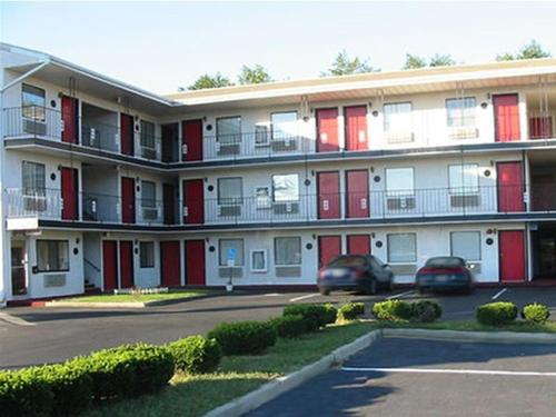 Red Carpet Inn Williamstown in Williamstown, USA