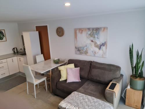 Sunshine Summit - Close to hospital, CBD, Beach, Tauranga (foto 3)