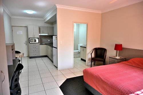 Western Gateway Motel and Apartments Room Type - King Studio