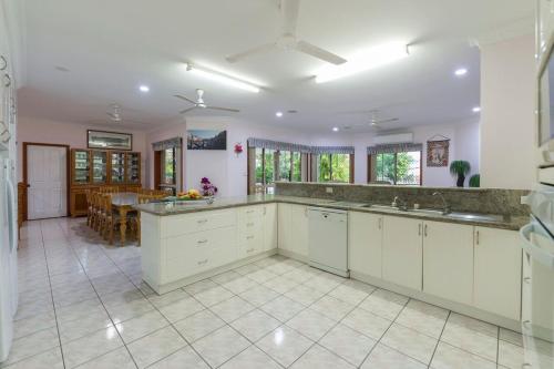 Gateway to Port Douglas Daintree in Mossman
