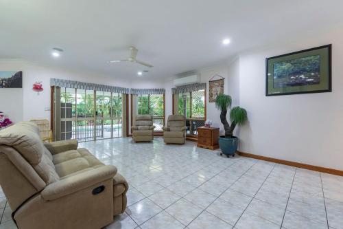 Gateway to Port Douglas Daintree in Mossman