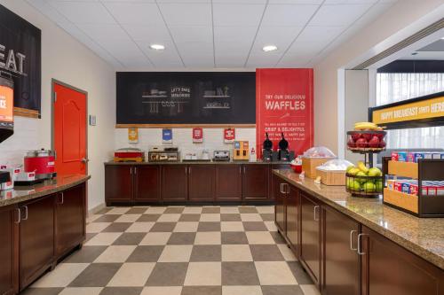 Hampton Inn & Suites Wilkes-Barre/Scranton - 식음료(F&B)