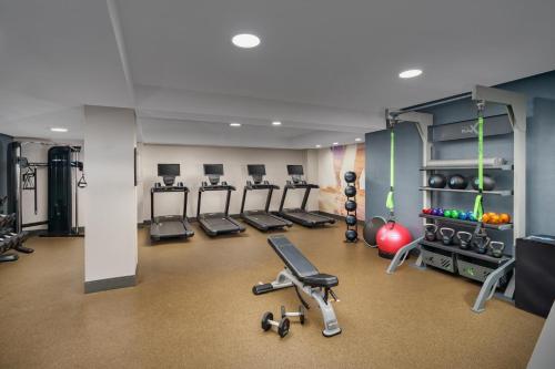 DoubleTree by Hilton Orlando Airport Hotel - image 12
