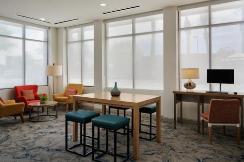 Hilton Garden Inn Phoenix North Happy Valley - image 14