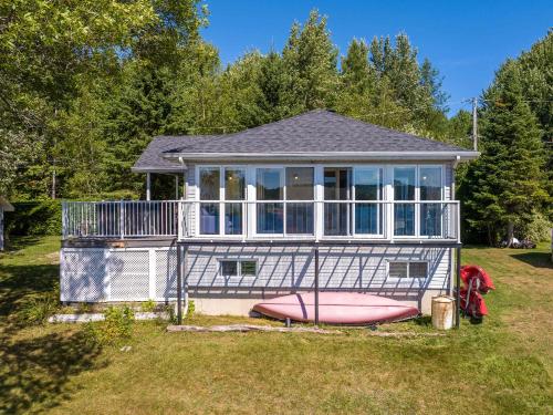 Spa & Lake Access - Le Chic Shack des 3 lacs in 亞斯比斯圖斯 (QC)