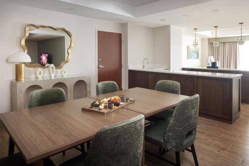 ห้องครัว, Embassy Suites by Hilton San Marcos Hotel Conference Center in ซานมาร์คอส (TX)