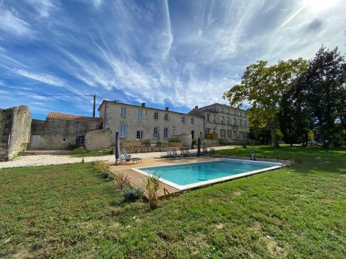 Gîte la Chauvinière 1 (Gite la Chauviniere 1) in Tonnay-Charente