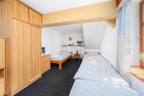 Penzion pod Ještědem (Penzion pod Jestedem) in Svetla pod Jestedem