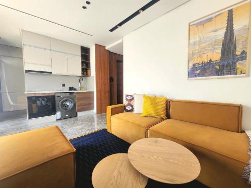 The 28 Triangle d'Or by IB Signature - Stylish two-Bedroom flat - Wifi, Self Check-in, Day and Night Security, Terrace, Swimming pool, free parking close to all facilities, Casablanca (foto 2)