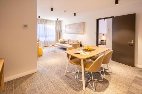 2 bedrooms, 2 beds