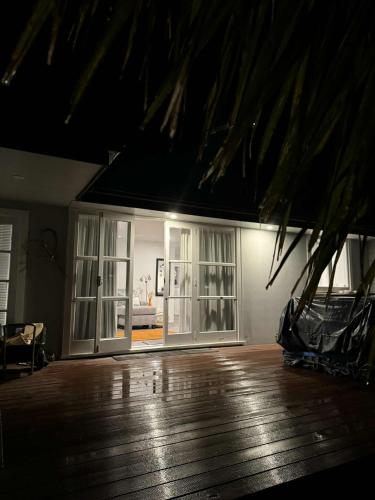 Seaside Retreat in เบย์ วิว