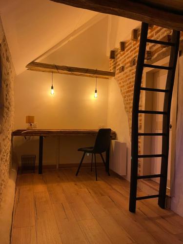 Seadmed, Maison du bonheur in Happonvilliers